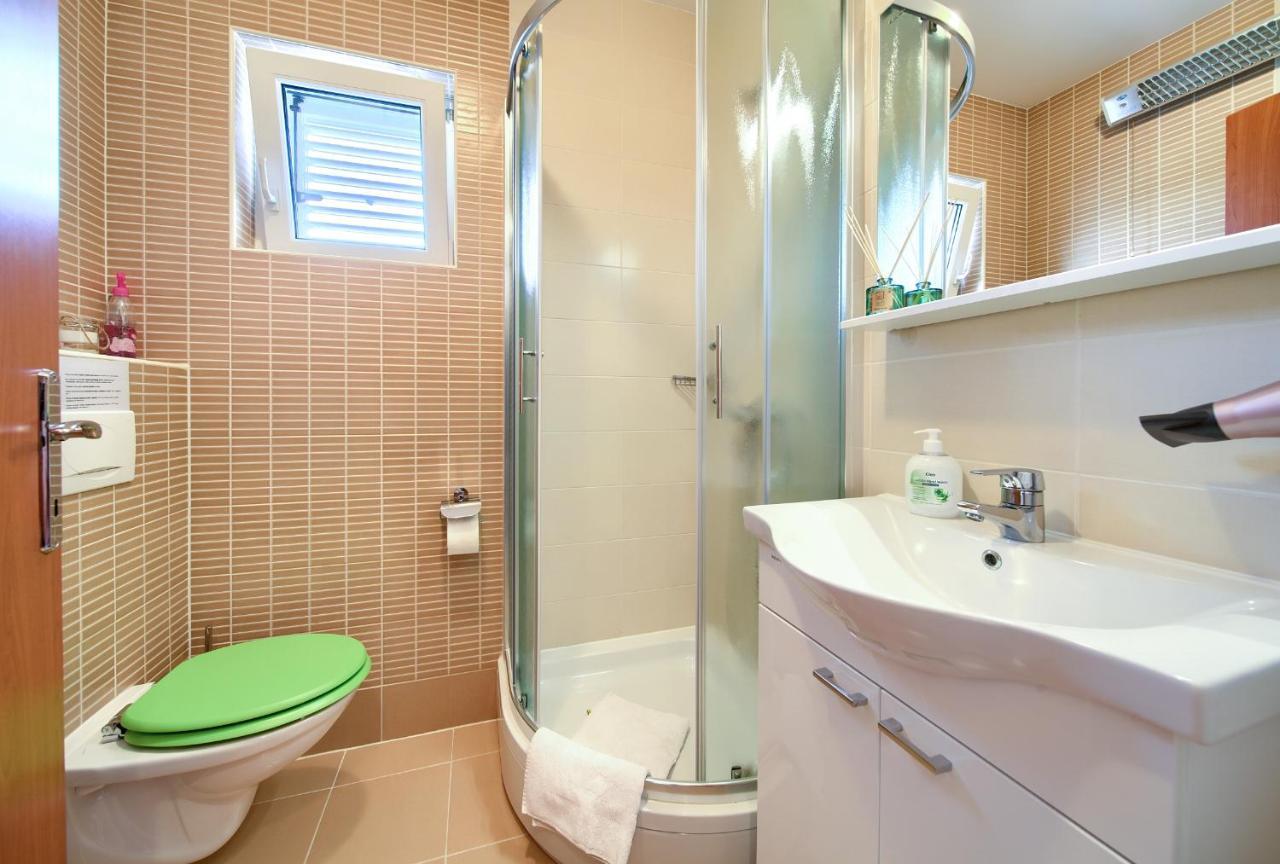 Apartments Ivica Krk Island Šilo Екстериор снимка