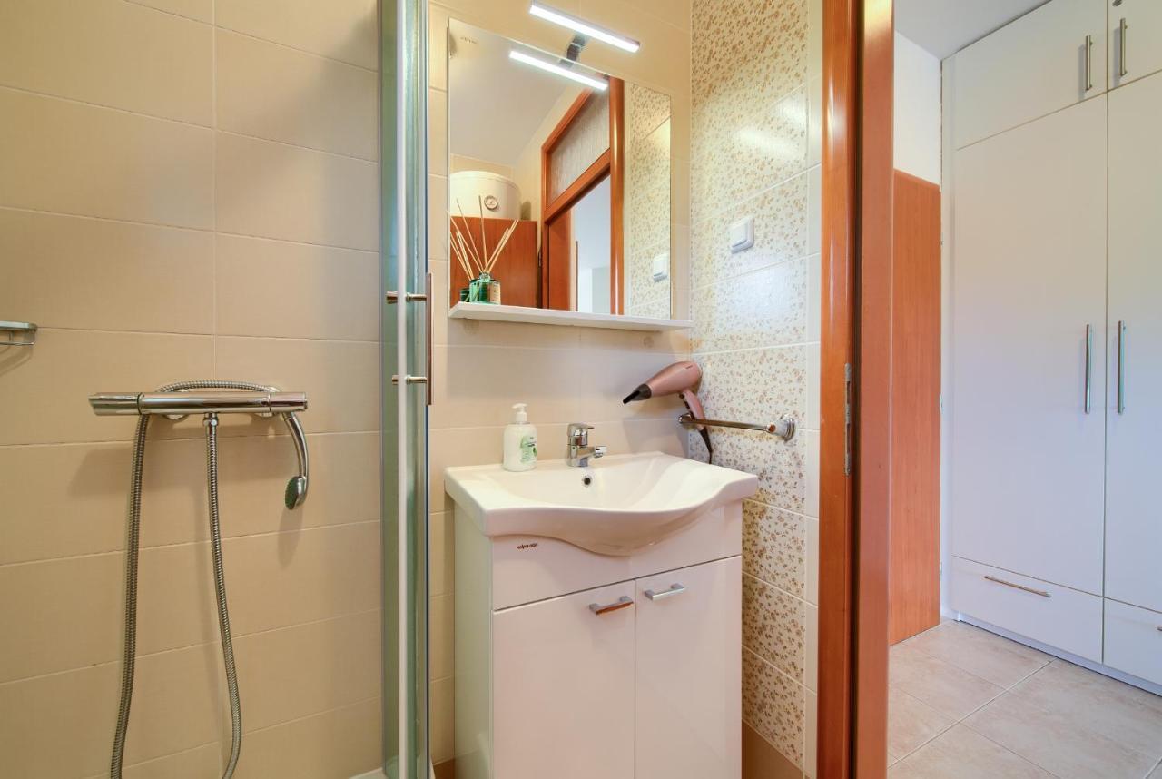 Apartments Ivica Krk Island Šilo Екстериор снимка