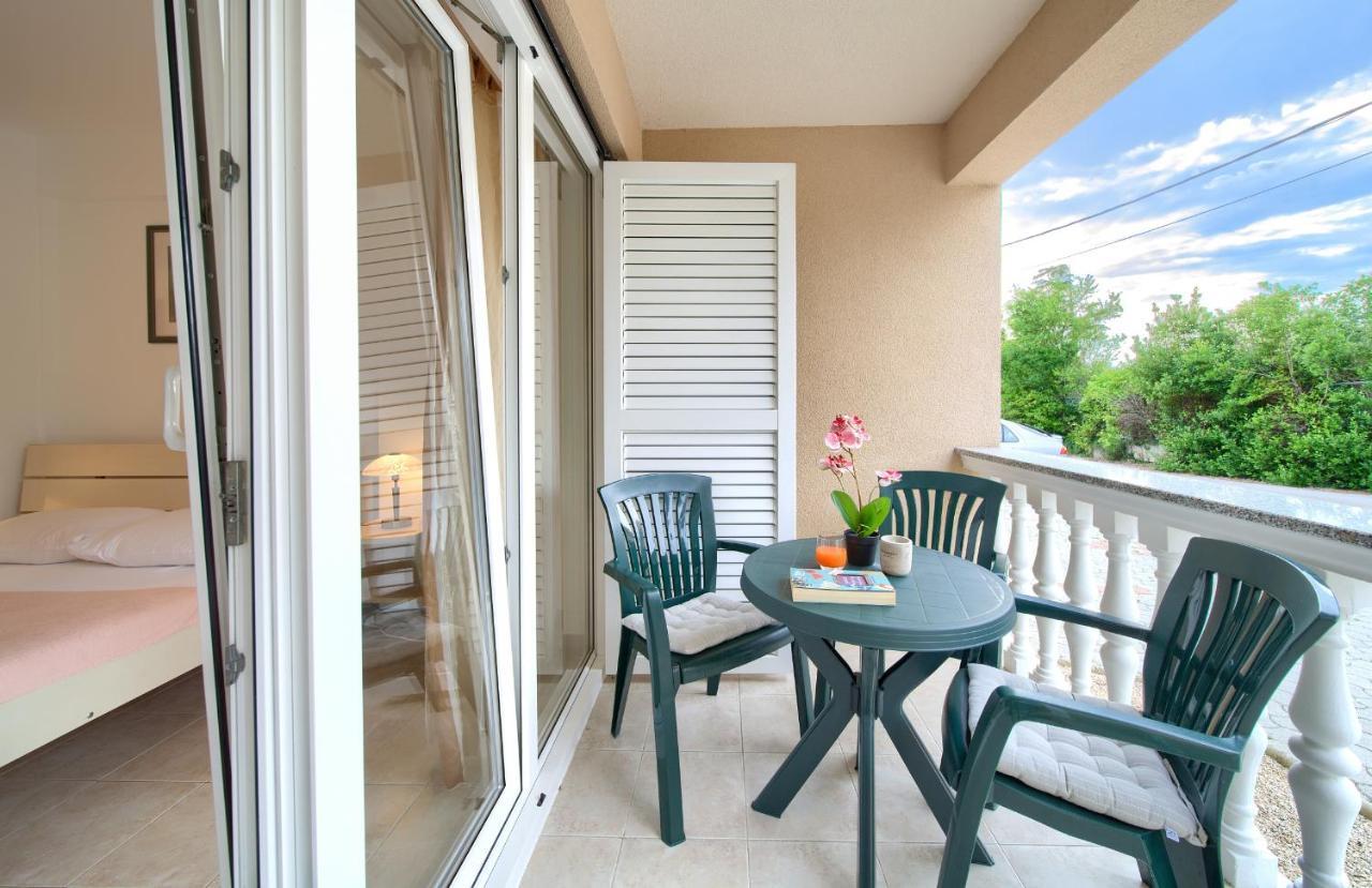 Apartments Ivica Krk Island Šilo Екстериор снимка