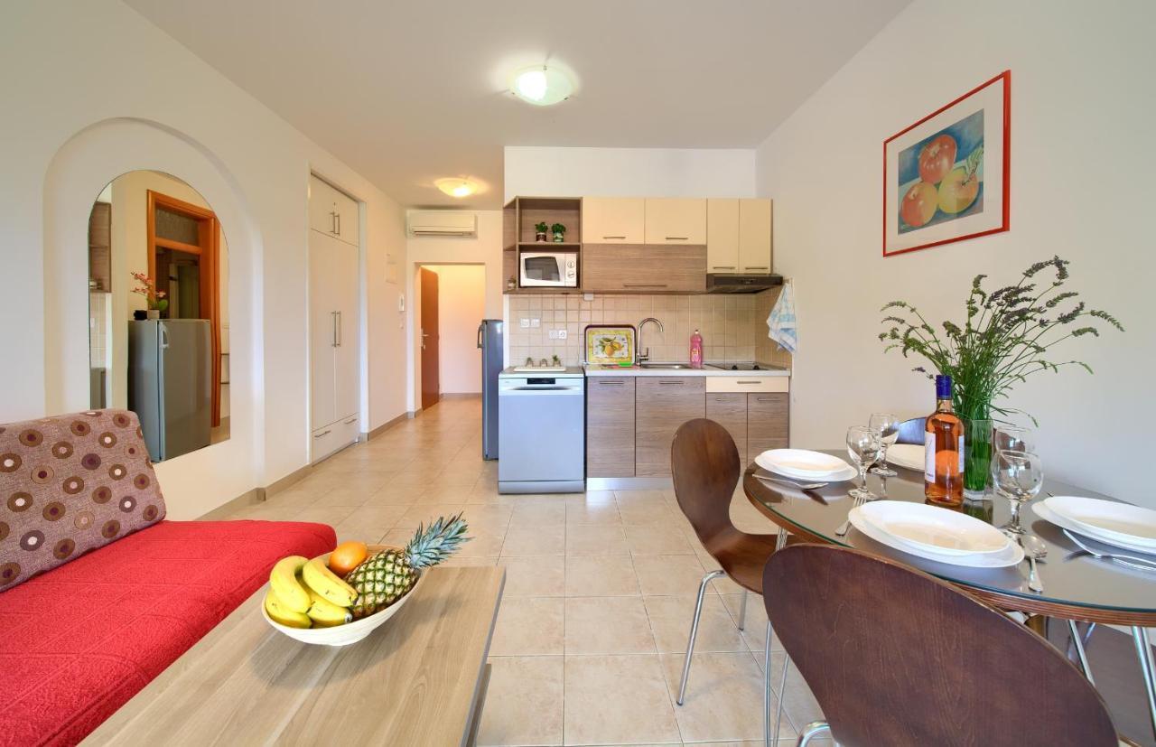 Apartments Ivica Krk Island Šilo Екстериор снимка