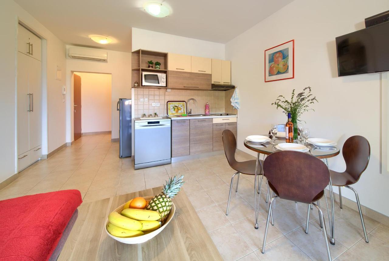 Apartments Ivica Krk Island Šilo Екстериор снимка
