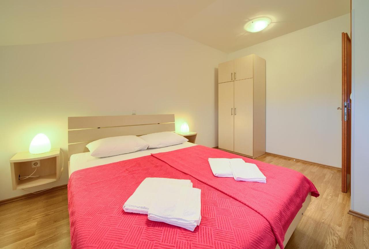 Apartments Ivica Krk Island Šilo Екстериор снимка