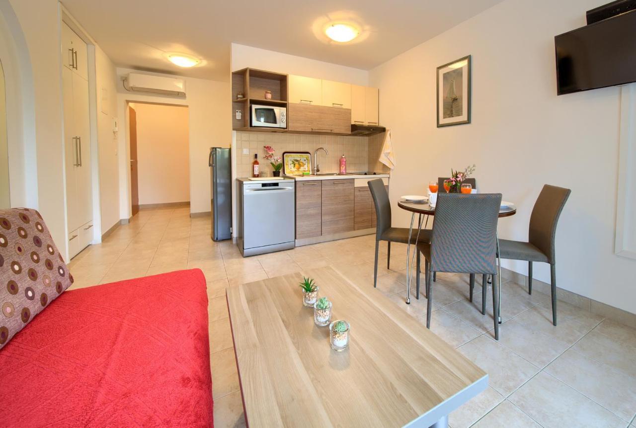 Apartments Ivica Krk Island Šilo Екстериор снимка
