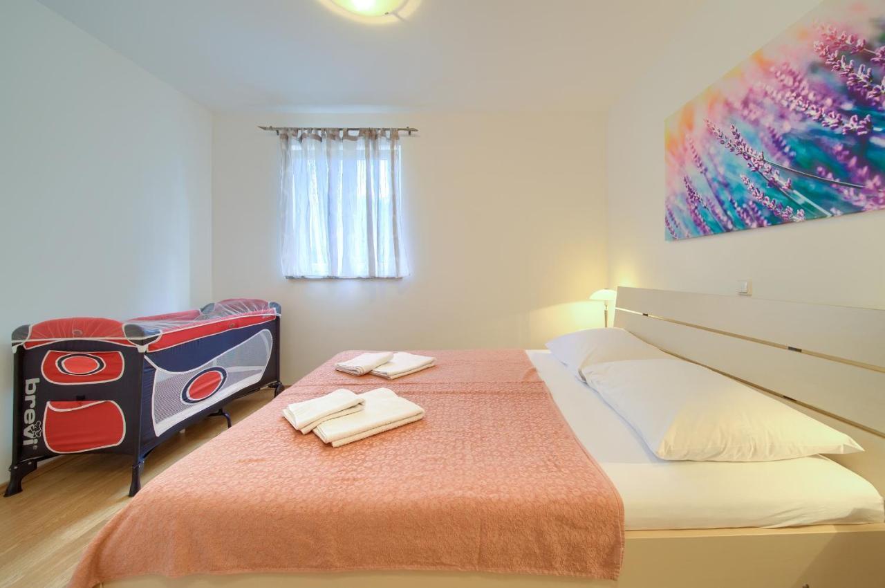 Apartments Ivica Krk Island Šilo Екстериор снимка