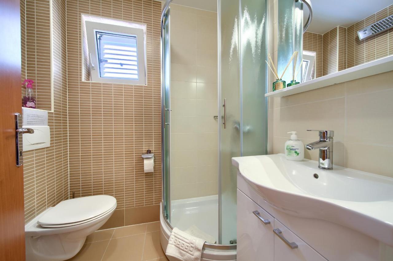 Apartments Ivica Krk Island Šilo Екстериор снимка