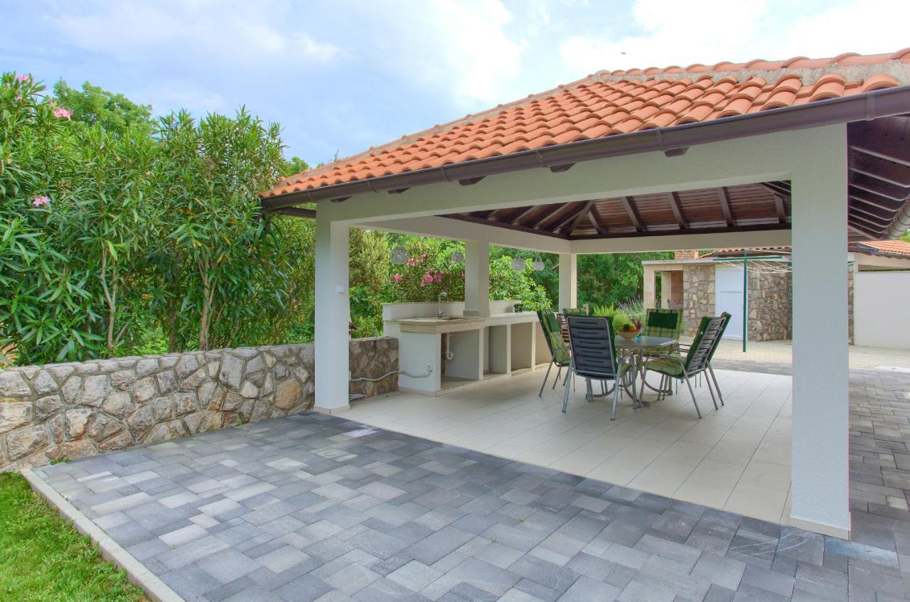 Apartments Ivica Krk Island Šilo Екстериор снимка